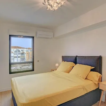 Le Royal -clim Et Parking- 아파트